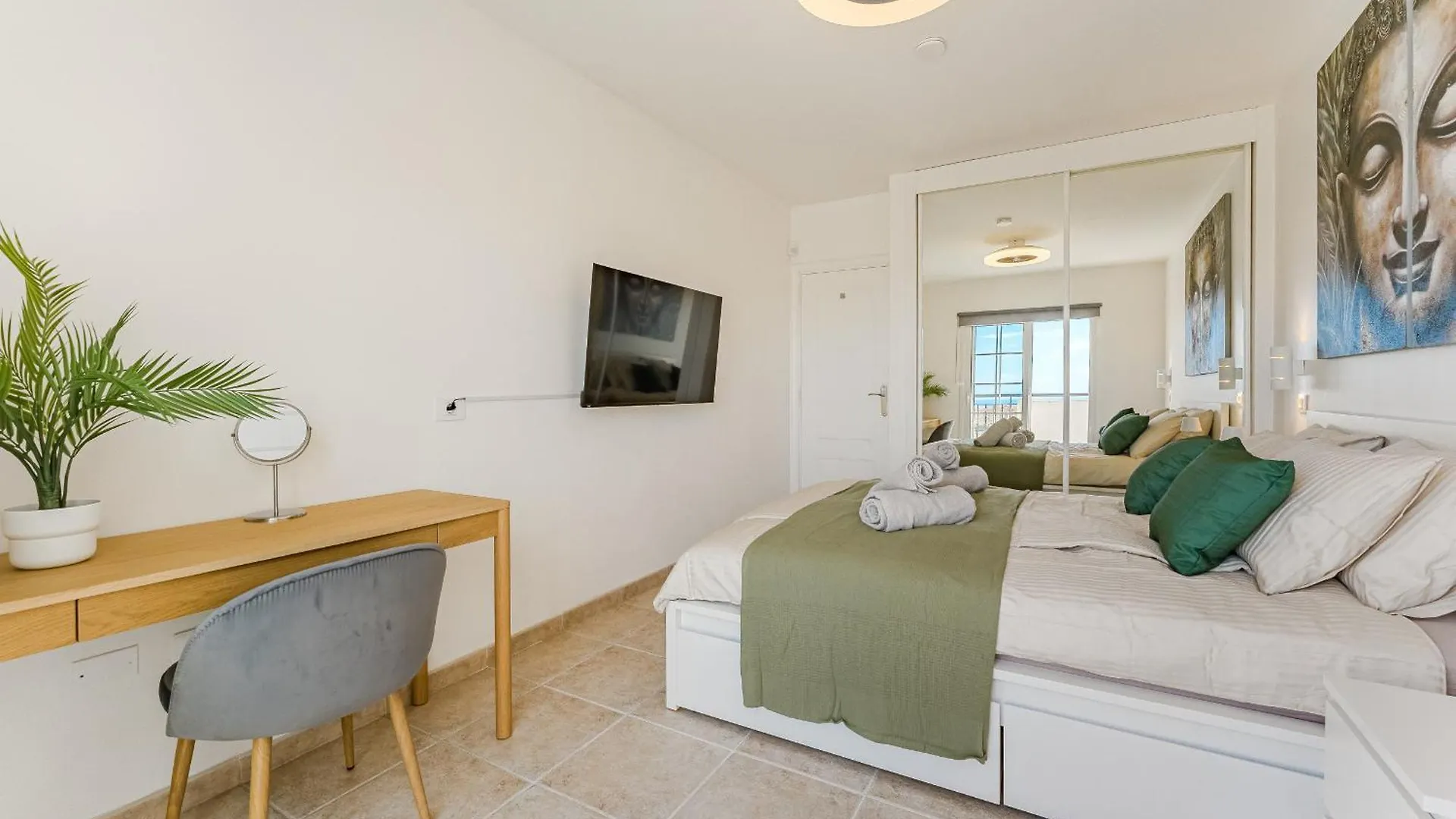 Summervibe Sea View Apartment 아로나 스페인