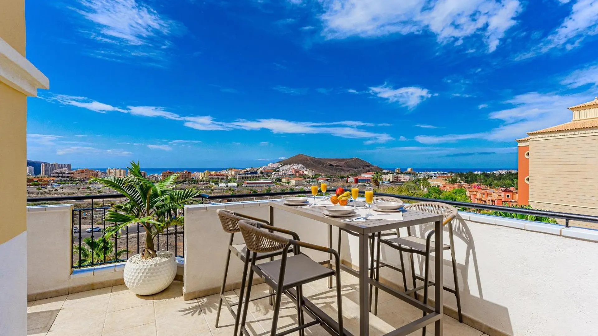 Summervibe Sea View Apartment 阿罗纳 西班牙